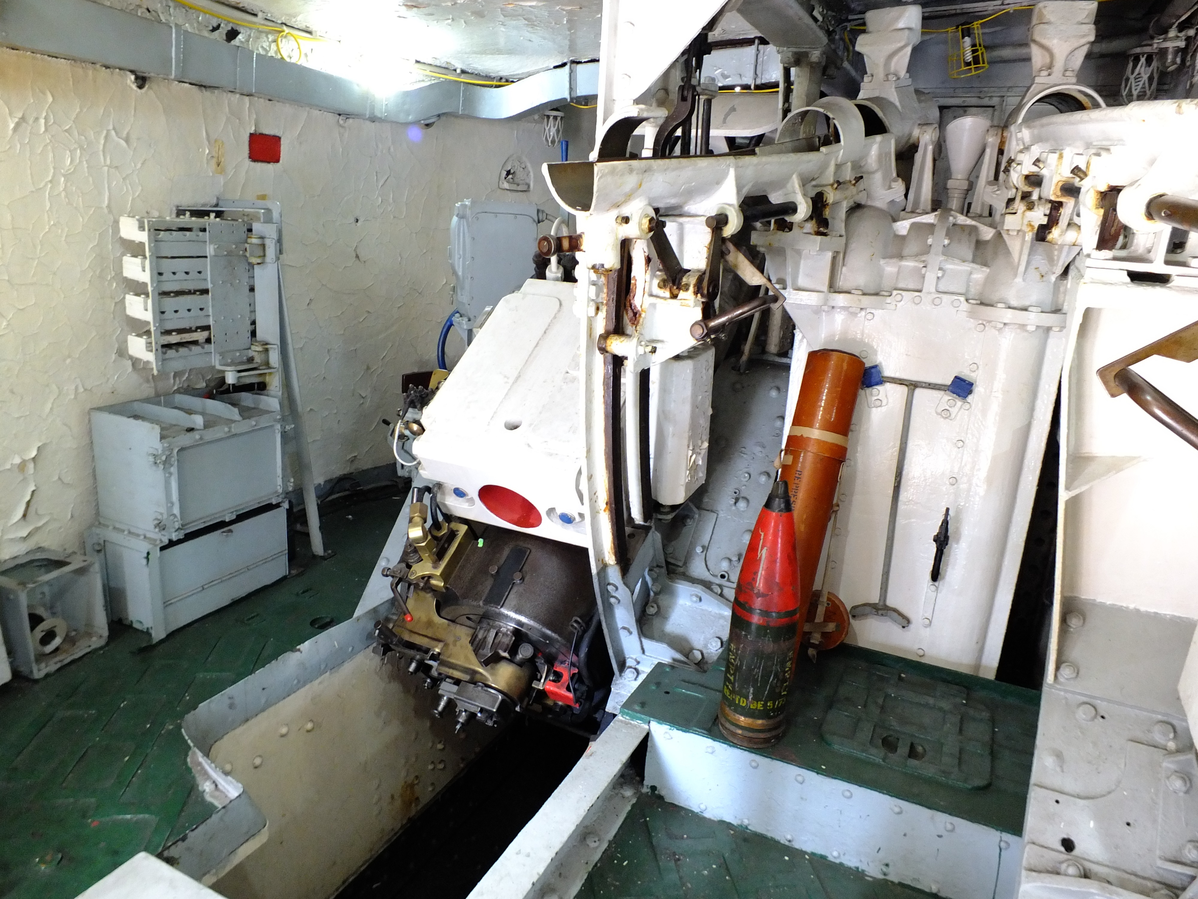 hms_belfast_2.jpg